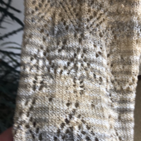 Relativity, size L, light long sweater, ombré gold/cream/gray coloring - Picture 6 of 7